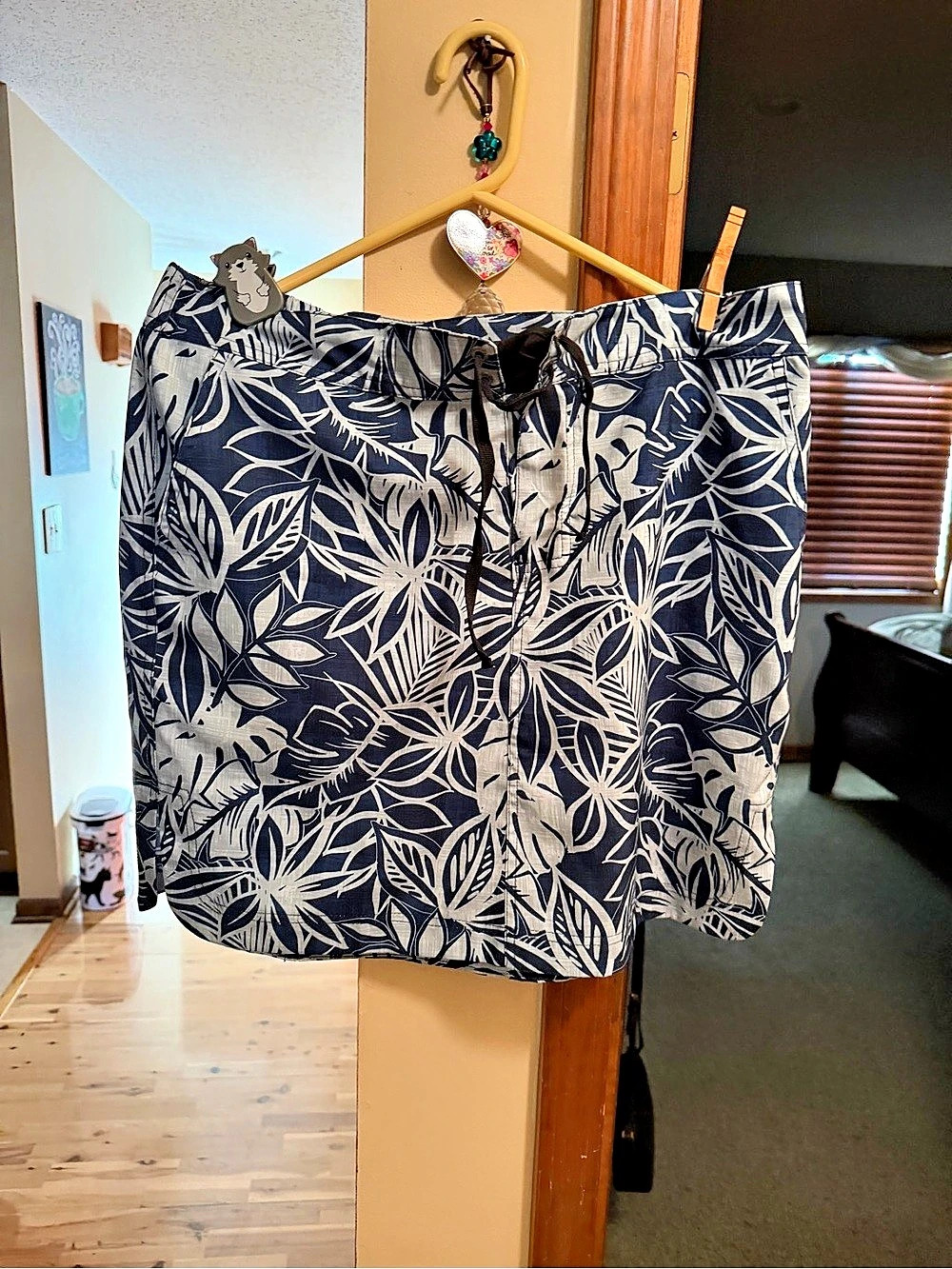 Rip Skirt Hawaii Floral Skirt in Blue & White
